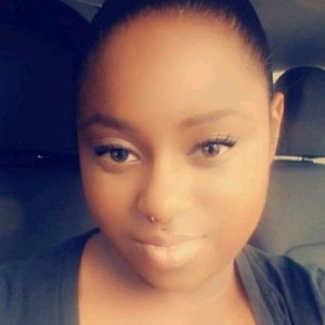 Meet your Posher, Carissa